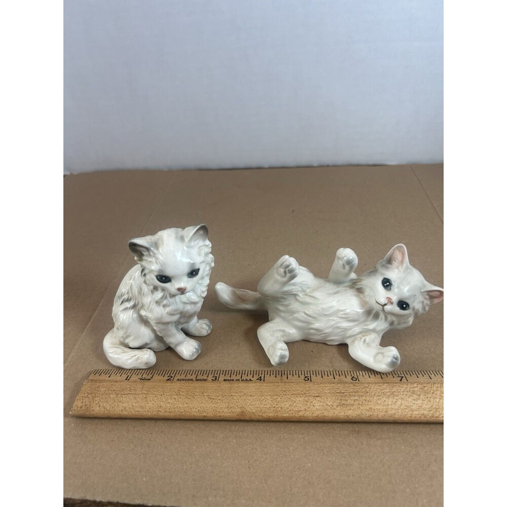 Vintage Porcelain Ceramic Cat Figurine Set of 2 White Gray Kittens Feline Decor - Picture 4 of 11